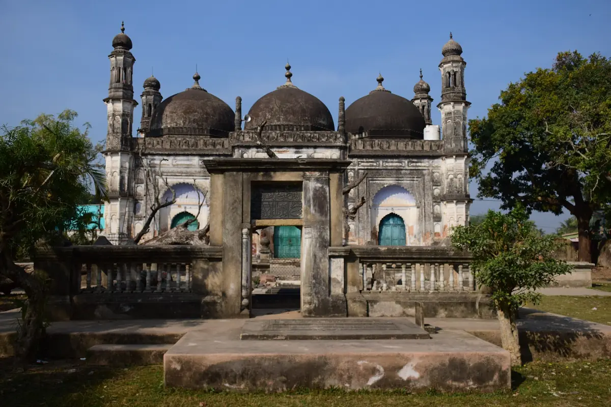 The mosque at Motijheel